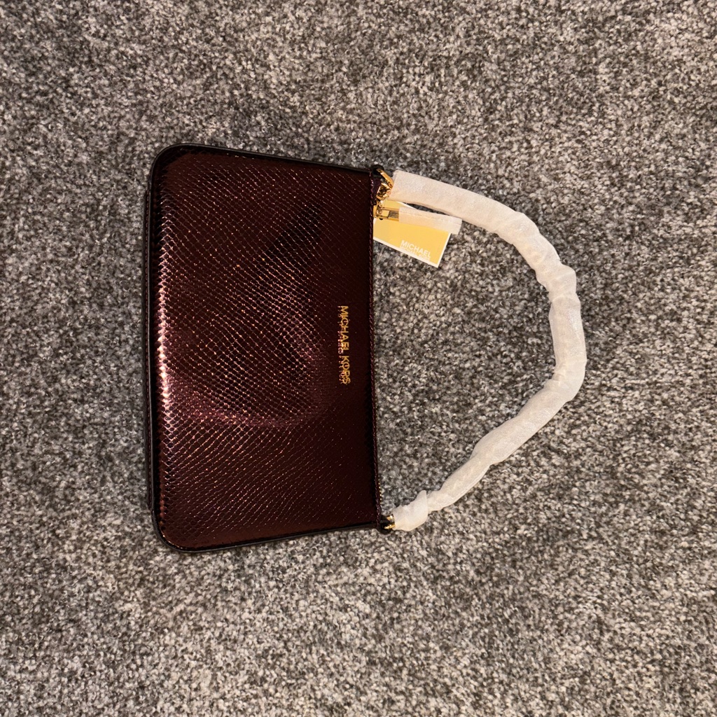 Elegant Michael Kors Handbag